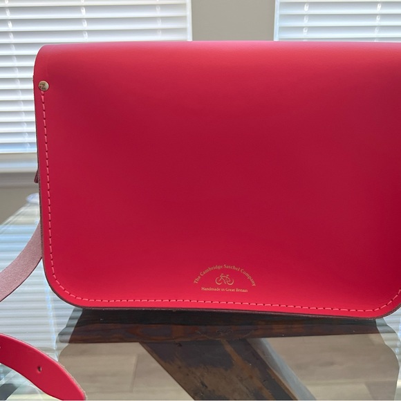 The Cambridge Satchel crossbody - Picture 4 of 6